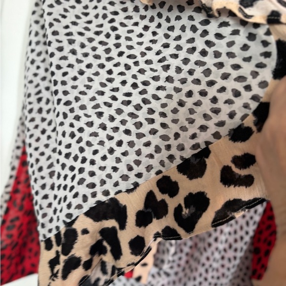 Umgee Women's Animal Mixed Print Ruffled Sleeve Surplice Top Size Large - Picture 13 of 16